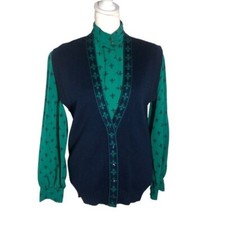 Pendleton button front close with 100 virgin wool vest Sz 10 navy/green
