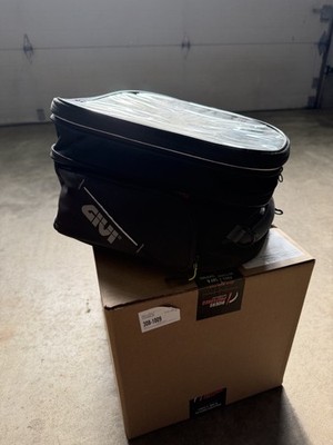 GIVI EA 117 tanklock tank bag