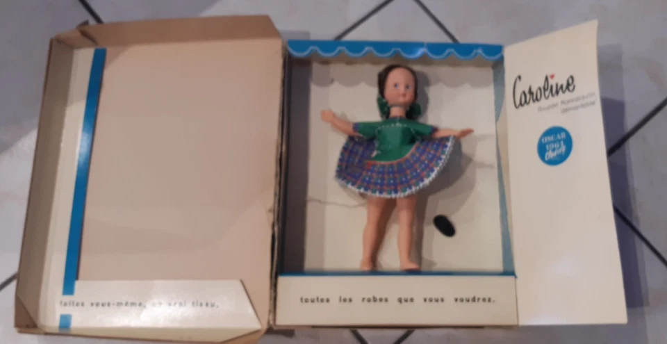 Caroline - anicenne poupée mannequin démontable - 1961 - Photo 4/4
