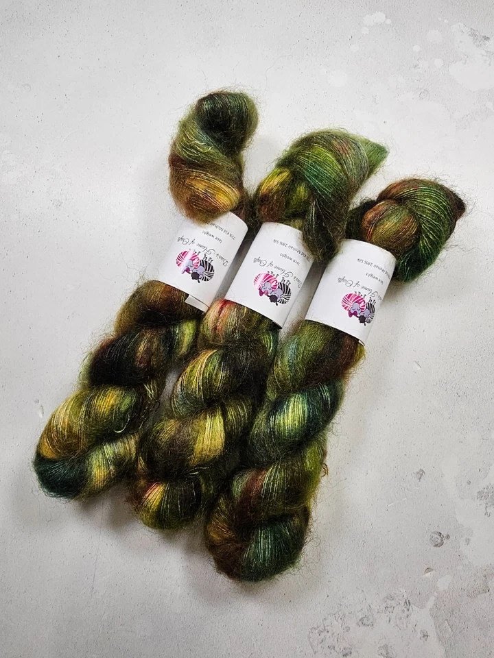 Handgefärnte Kid Mohair Seide Wolle, Spitze, 50g, MOONLIT FOREST - Bild 3 von 4