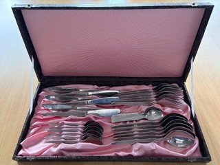 DDR Besteck rostfrei 30 teilig für 6 Personen im original Besteckkasten