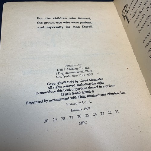 The Book Of Three 1969 The Chronicles of Prydain Lloyd Alexander VTG Paperback - Picture 8 of 12