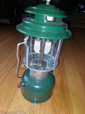Vintage Coleman green lantern 220F195 | eBay