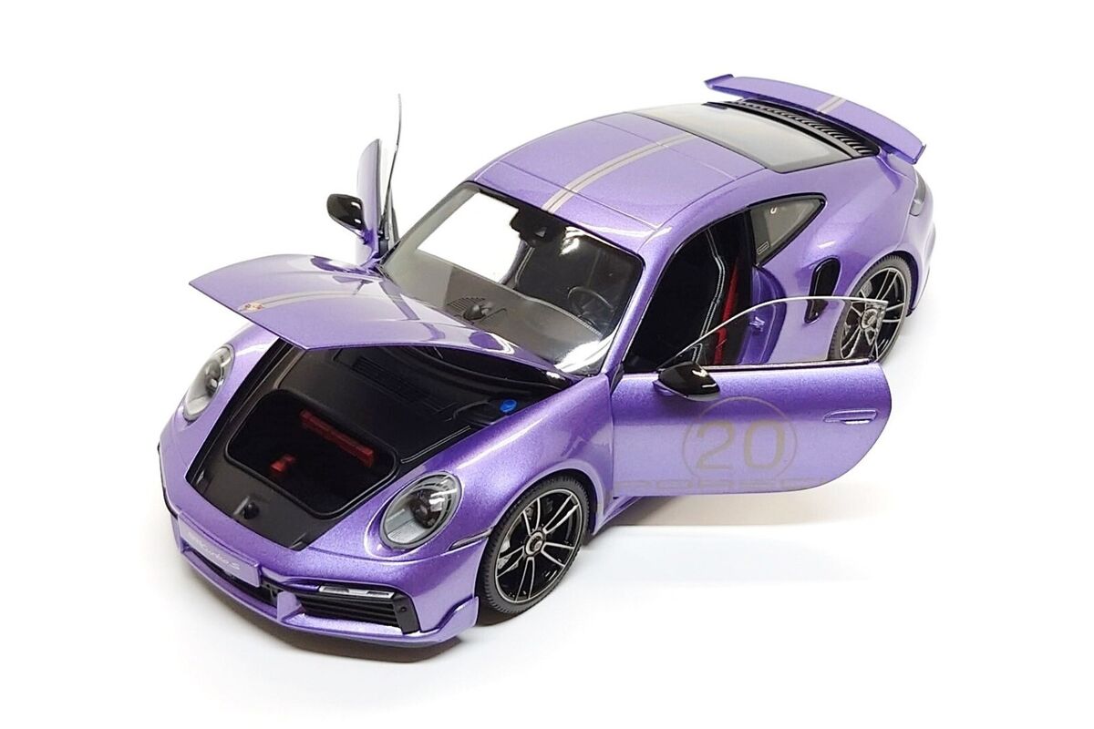 Minichamps 1:18 Porsche 911 Turbo S (992) 20 Years China Minichamps 1:18 Porsche 911 Turbo S (992) 20 Years China