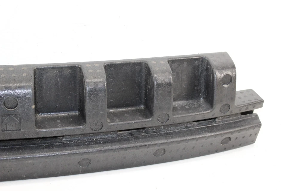 Barra de refuerzo trasera Nissan Juke 2013-2017 OEM Foto 3 de 4