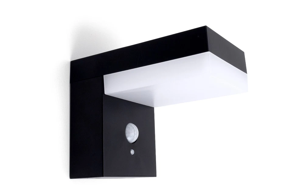 Integral ILSWLB006 True Solar Outdoor Wall Light, 3000K, black, PIR, IP44, 6w - Image 4 of 4