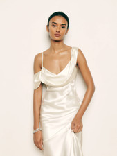 (NWT) Reformation - Ronda Silk Dress in Ivory (size 2), perfect for summer!