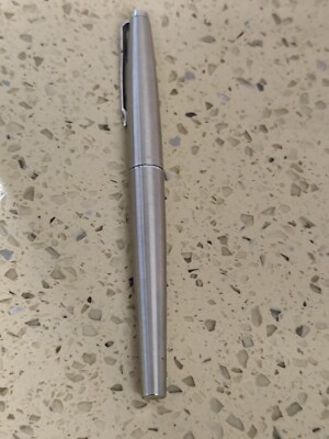 Vintage USA Parker 45 Silver, Fountain Pen, Silver NIP MEDIUM