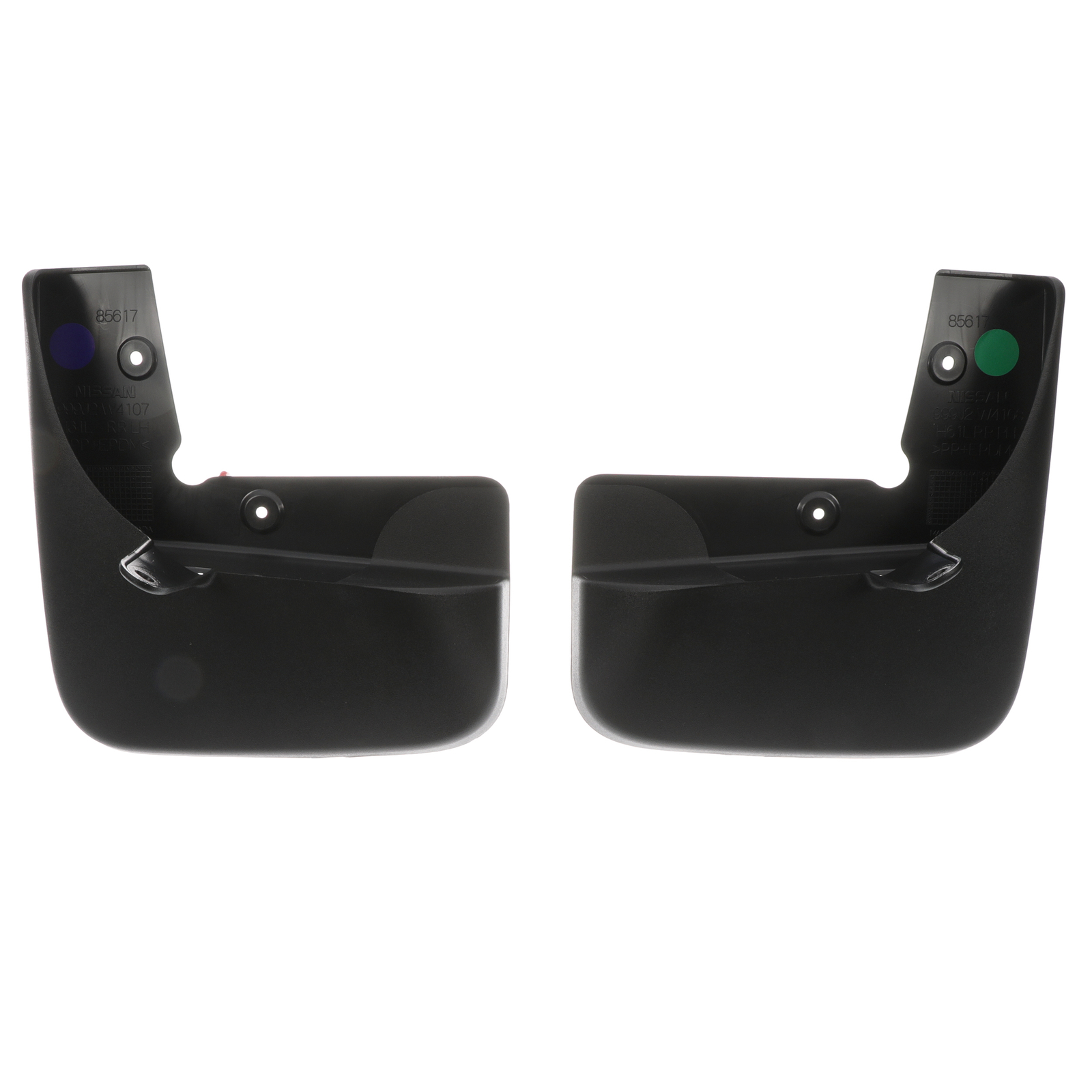 Guardabarros traseros negros para Nissan Titan (2016-2018) P/N 999J2W4104