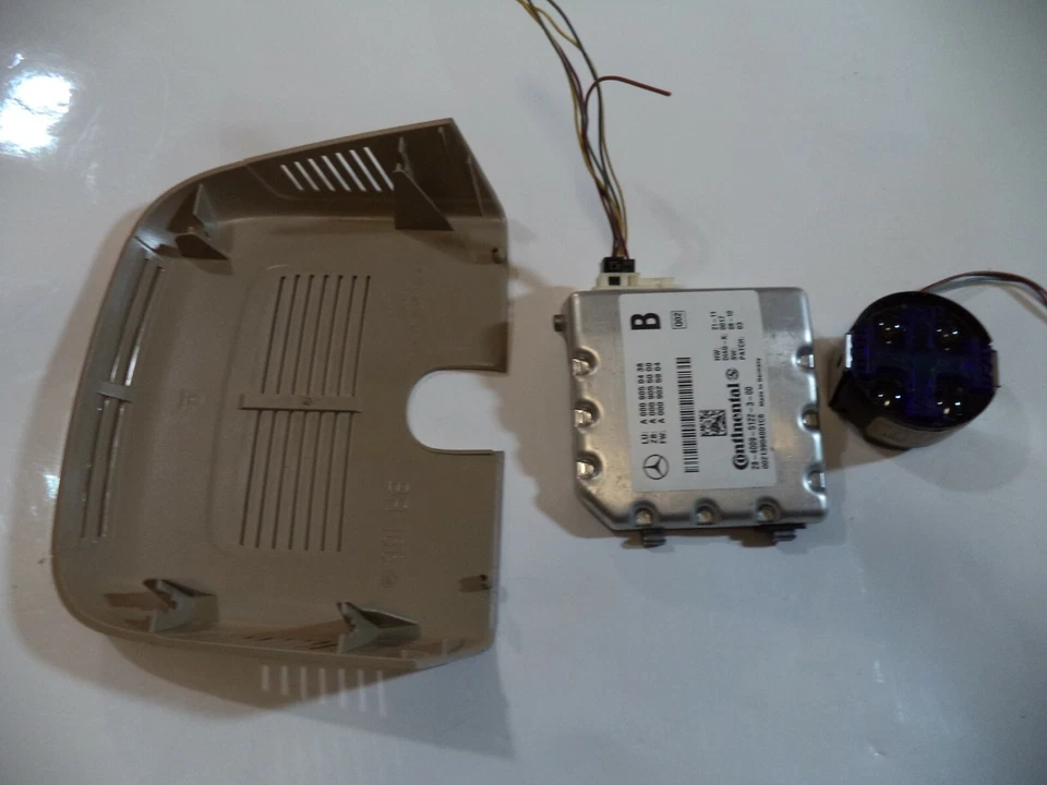 2012-2014 MERCEDES BENZ ML350 WINDSHIELD MOUNTED FRONT LINE DEPARTURE CAMERA - Image 2 of 4