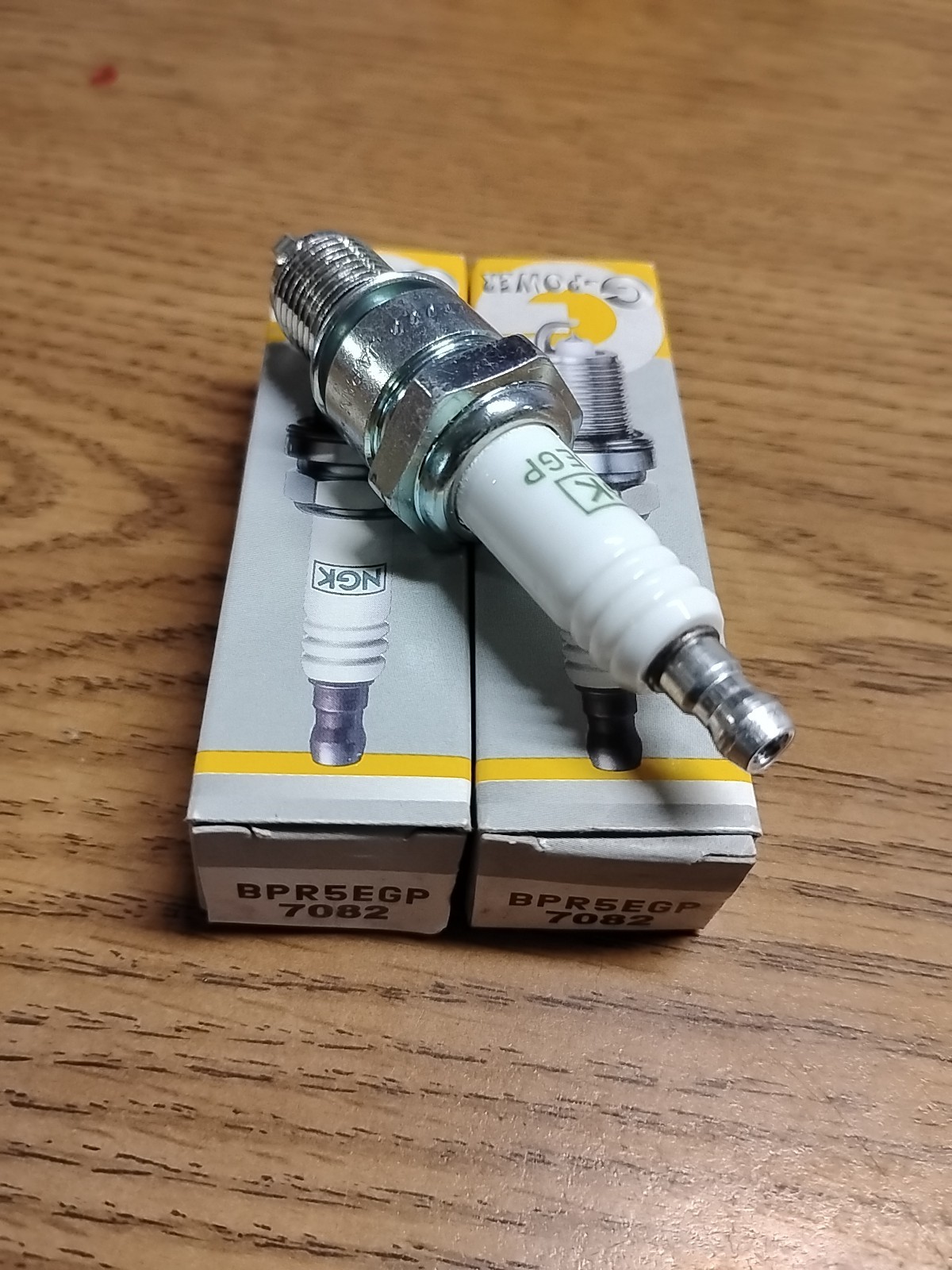 2 Pack NGK G-Power 7082 Spark Plugs BPR5EGP