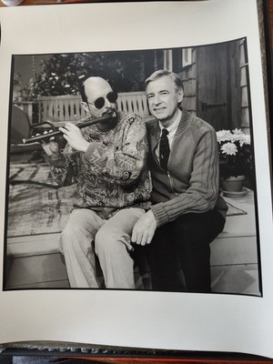 MISTER ROGERS FRED ROGERS ERIC KLOSS JAZZ 11X14 PHOTOGRAPH