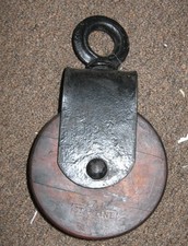 Vintage Wood Barn Pulley Metal Swivel Hanger Starline Barn Find