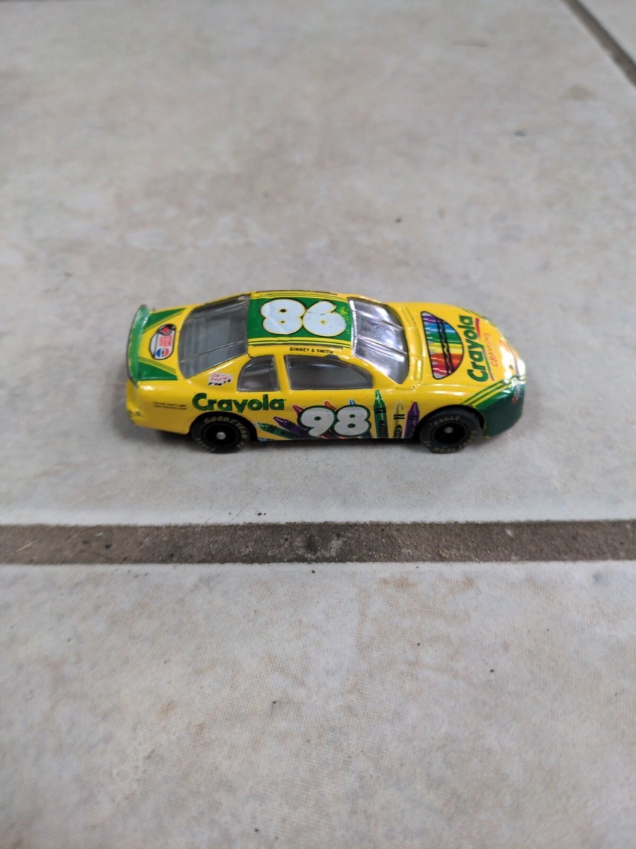 1996 Revell Chevy Monte Carlo #98 Binney & Smith Crayola 1/64