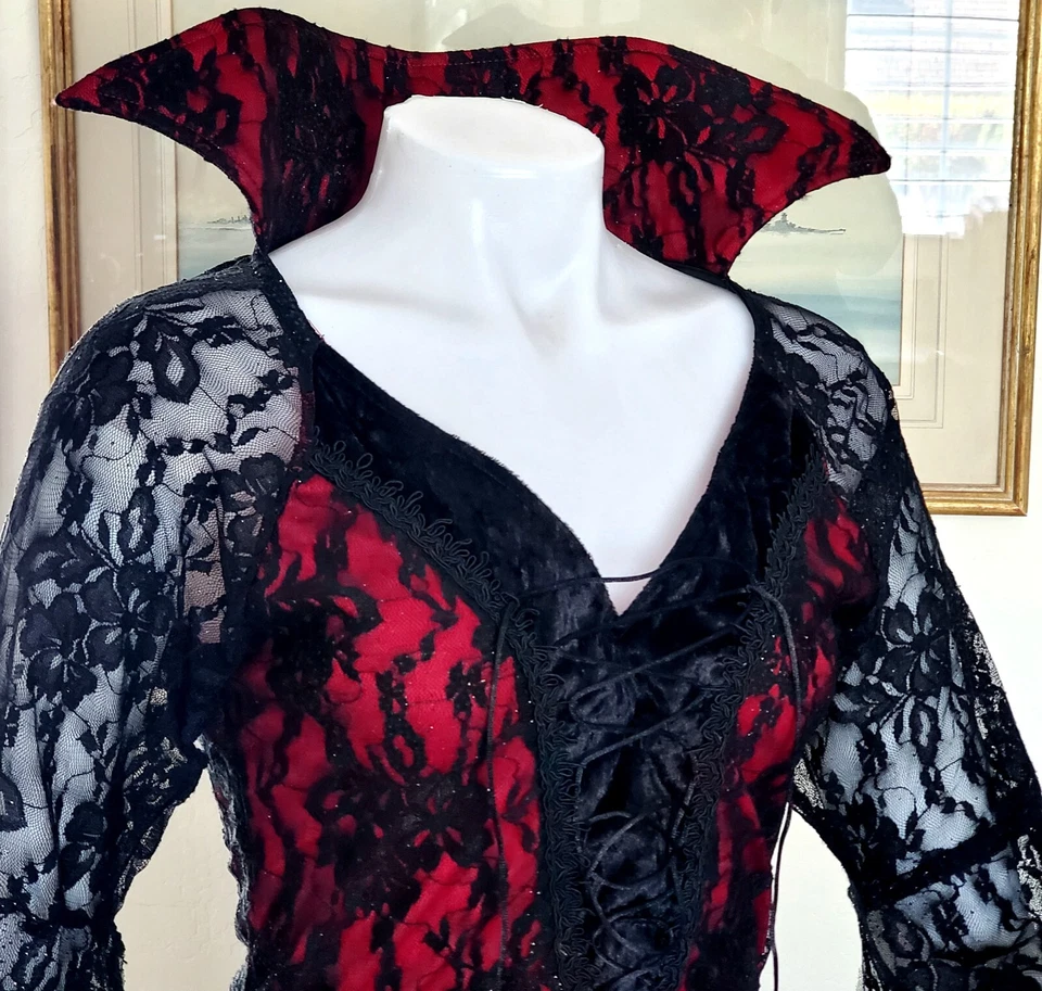 Diamond Fun World Vampiress Halloween party costume small lace vampire 124164 - Image 3 of 4