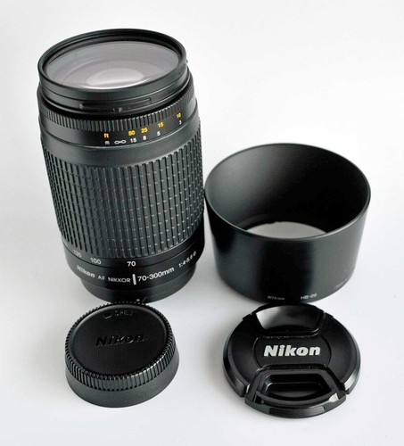 Nikon Nikkor AF G 70-300mm f/4.0-5.6 AF G Lens - FX FULL FRAME LENS