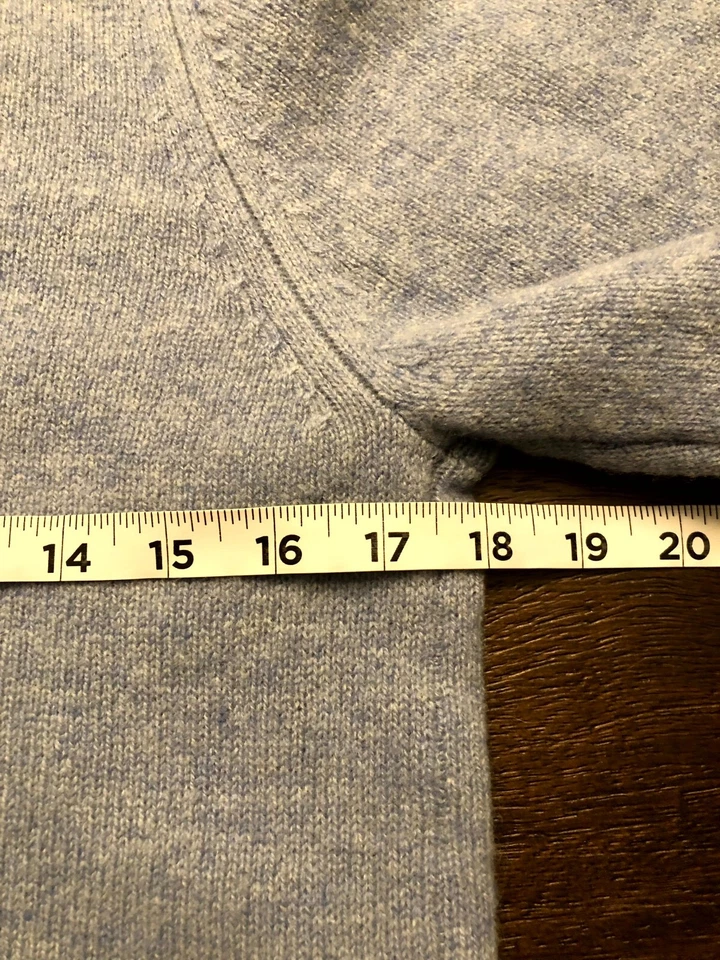 Uniqlo Womens Baby Blue 100% Wool Long Sleeve Cozy Crew Neck Sweater Size XS - Image 4 of 4