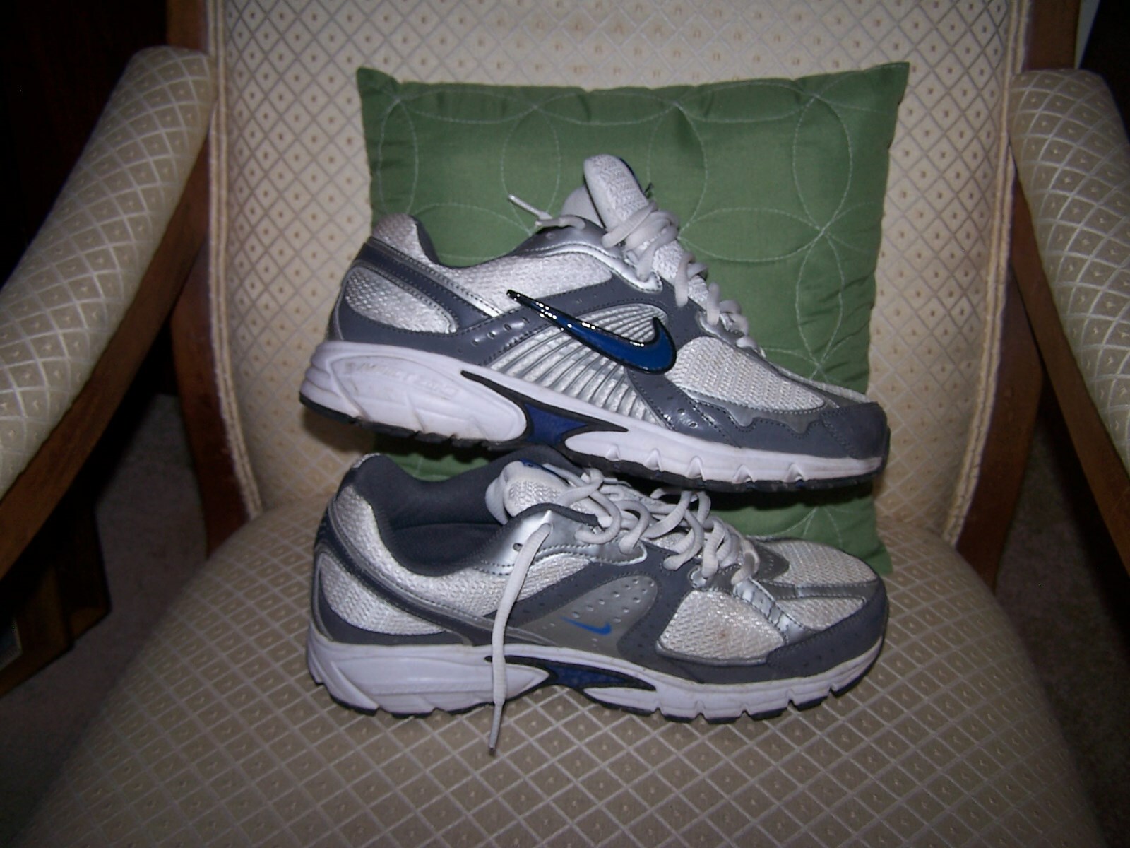 Nike Dart 7 Men S Running Shoes Size 8 Color Navy And Silver For Sale Online Ebay