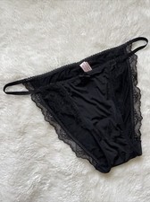 Victoria  s Secret Dream Angels Black Lace String Bikini Pantie M 