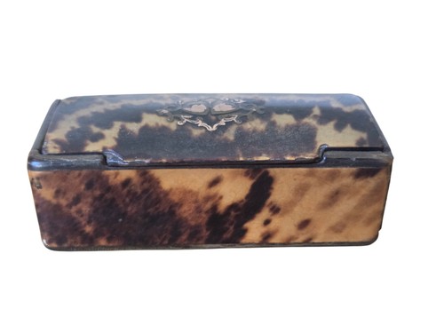 ANTIQUE VICTORIAN FAUX TORTOISESHELL SNUFF TRINKET BOX CIRCA 1800s Gold Inlay