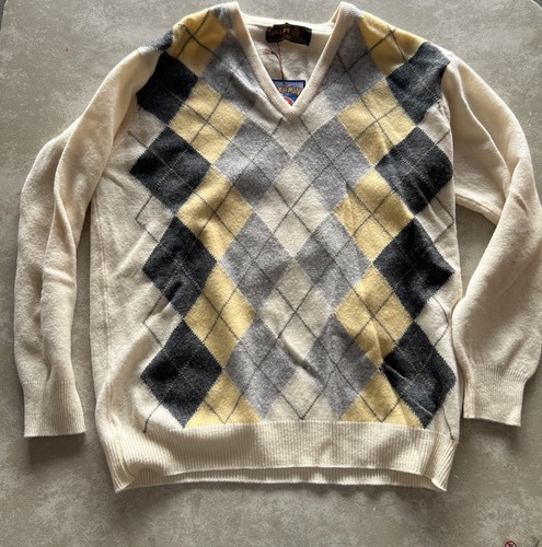 Lyle & Scott, Vintage Lyle & Scott Sweater 100% Lambswool Made In Scotland Wool