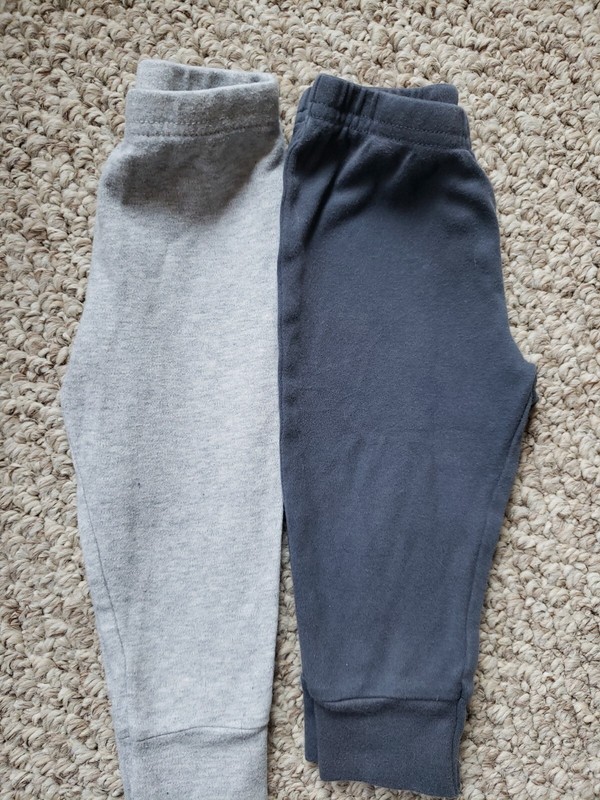 Child Of Mine By Carter's Lot Of Two Gray Knit Pants 6-9 M