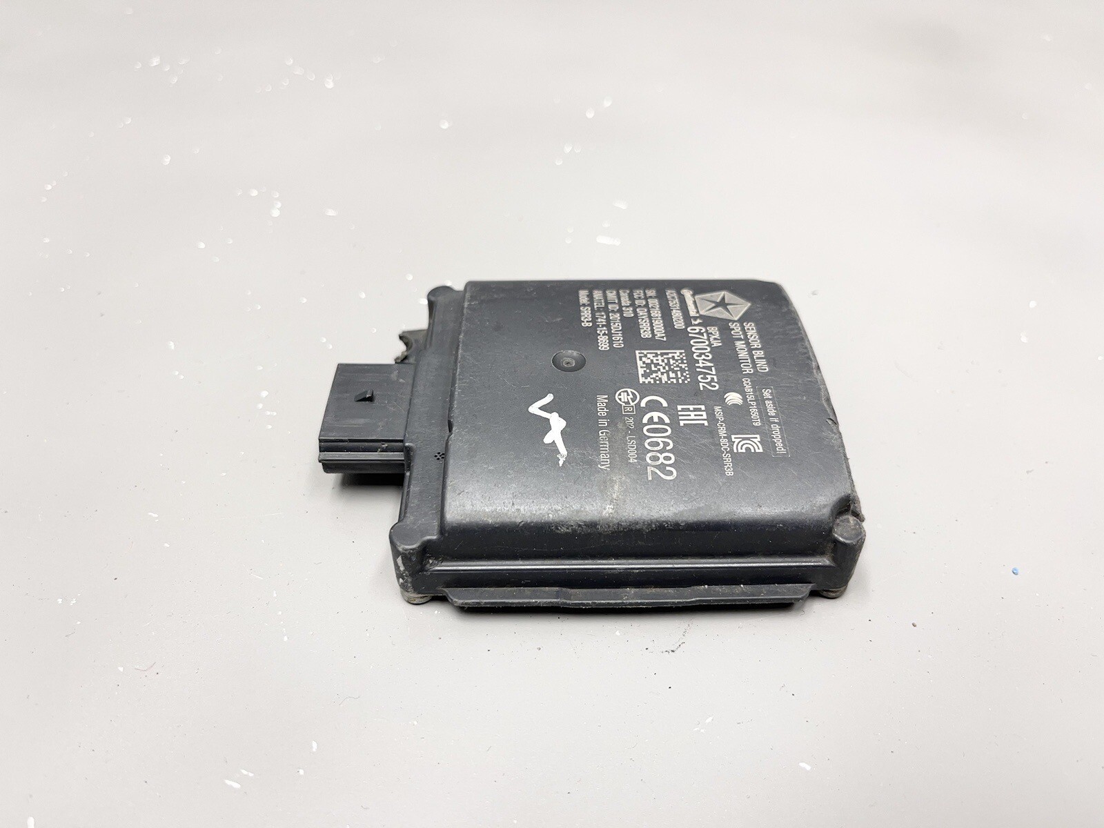 ⭐️2017-2020 Maserati Levante Rear Left / Right Blind Spot Radar Module 670034752