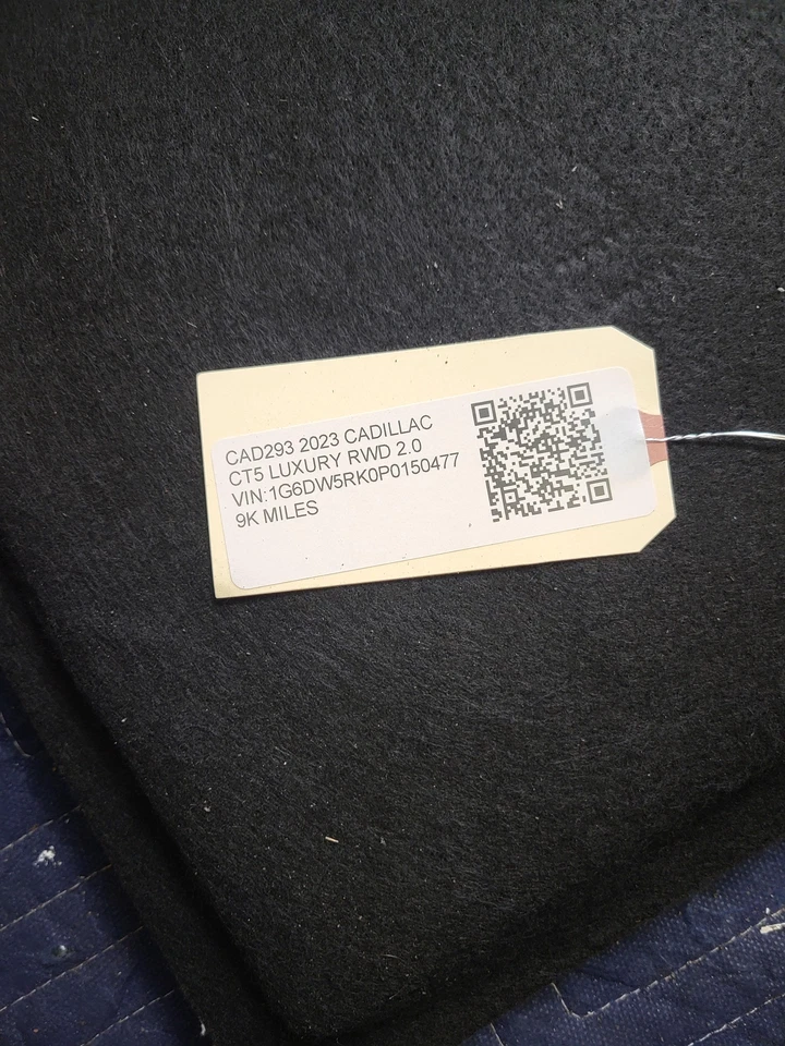 Cubierta de alfombra de piso de carga para maletero 2023 Cadillac CT5 2,0 L TRACCIÓN TRASERA 84139486 20-22 Foto 3 de 3