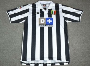 juventus retro shirt