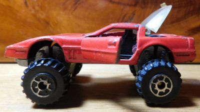 Road Champs~High Mighty 84 Corvette Red Opening Doors 4x4 Monster Toy Car