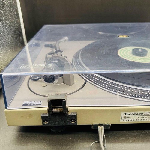 Technics SL-1600 Direct Drive Turntable Record Player Working - Picture 17 of 19