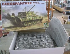 Takom 1:35 Bergepanther Ausf. A #2101 un-assembled Model NIB 2018