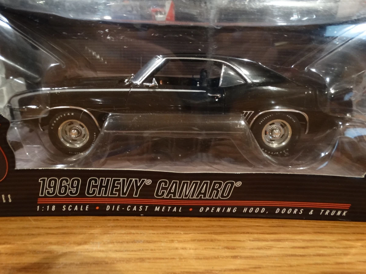 Chevrolet Camaro 1:18 Scale 1969 Vehicle Year Contemporary