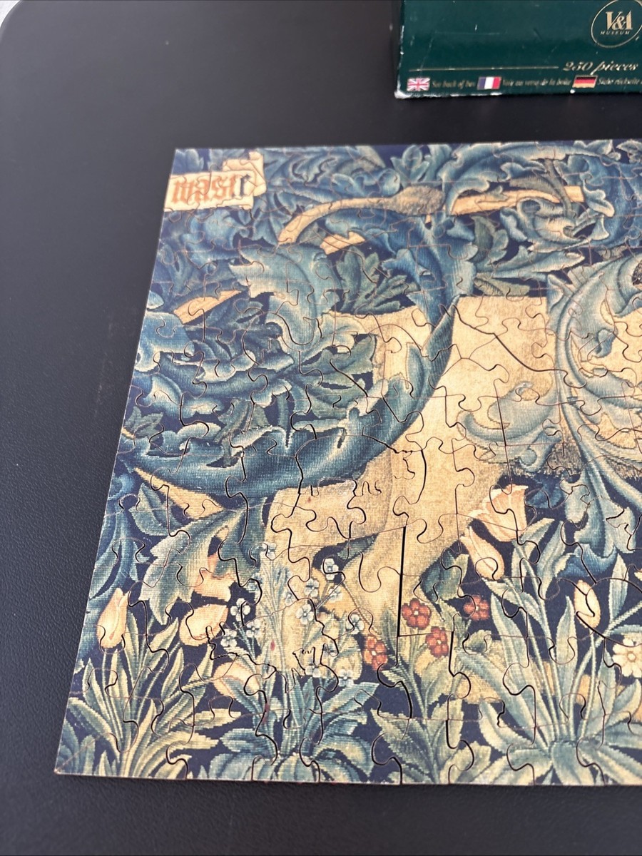 WENTWORTH WOODEN JIGSAW PUZZLE,THE FOREST TAPESTRY,LION,250 PIECES