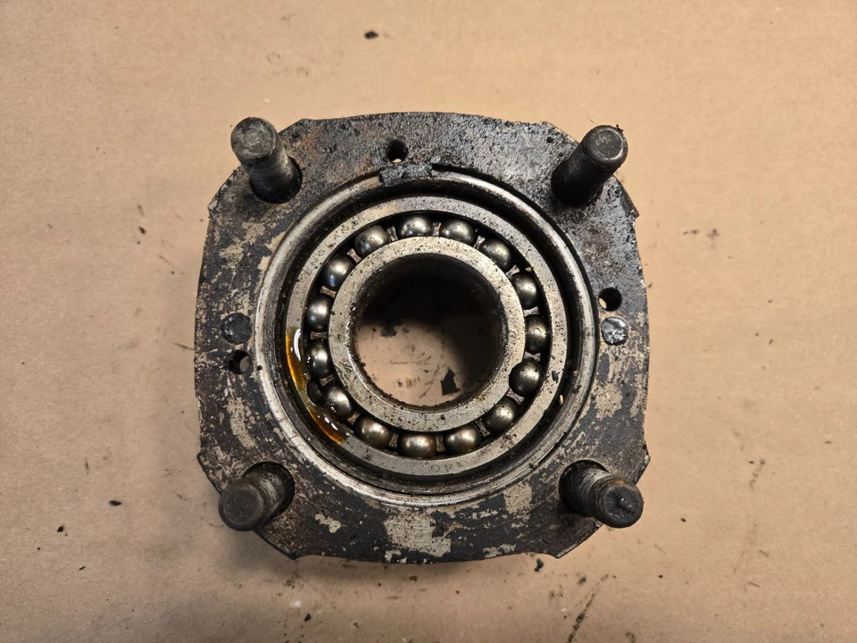 Buje de rueda de suspensión trasera original MG MGA 1500 1600 OEM Foto 3 de 4