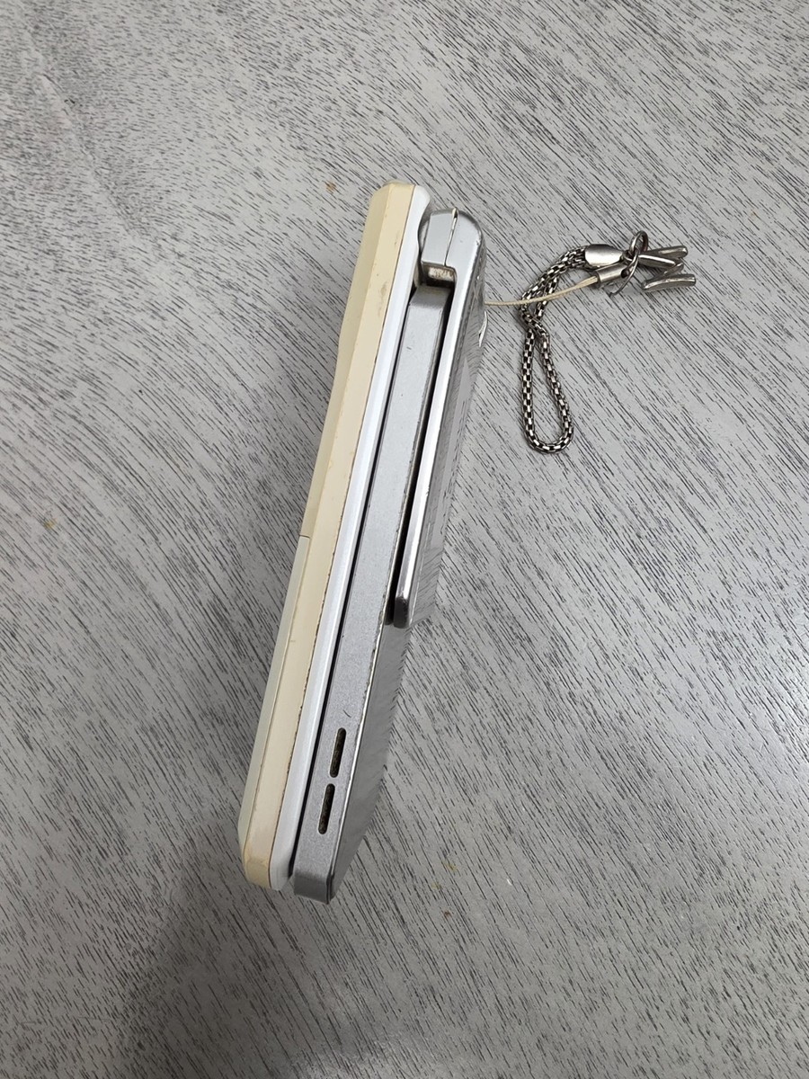 Sharp Aquos Docomo SH905iTV Japanese Flip Phone VIERA Keitai