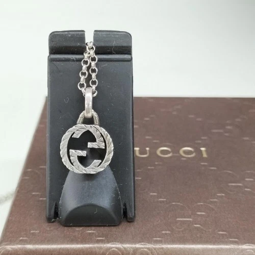 GUCCI Collana Ciondolo IncastroG Logo Lusso Argento Catena Moda Italia Rara
