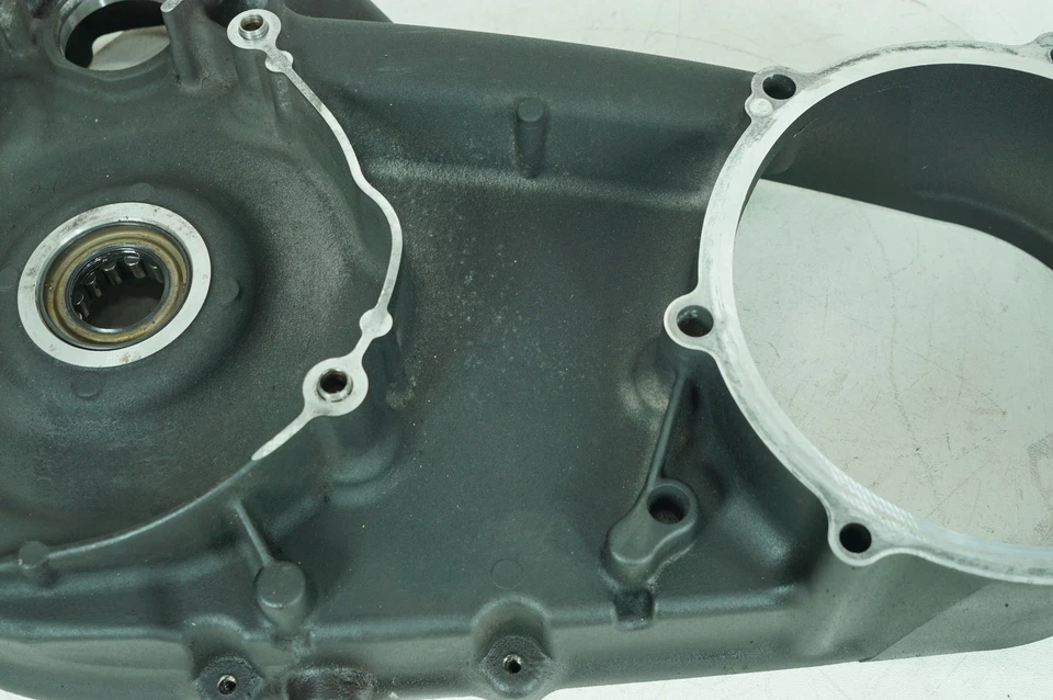 Harley Touring Street Glide 2007 FLHX cubierta de embrague principal interior fabricante de equipos originales 60677-07 Foto 4 de 4