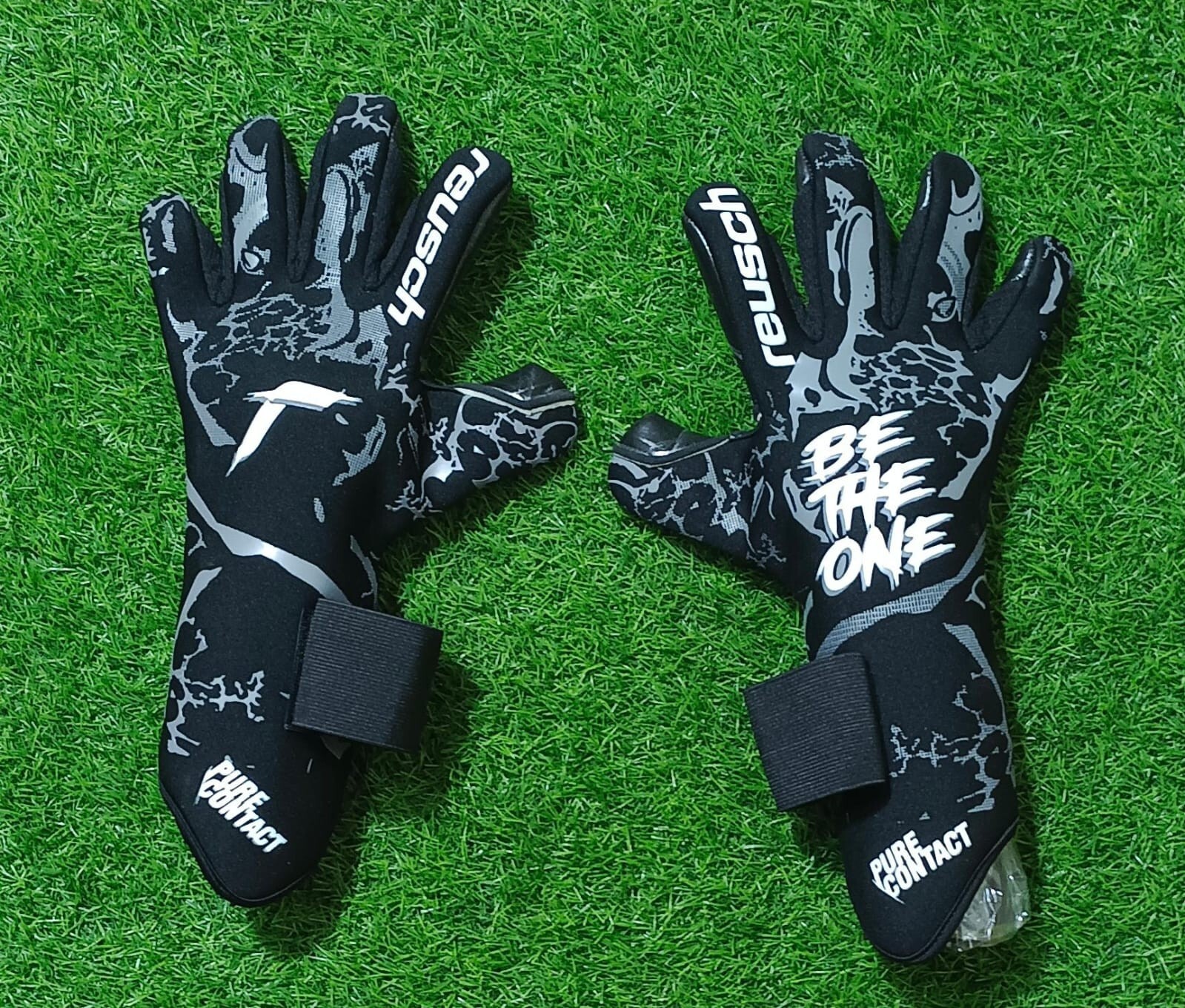 goalkeeper gloves size 8 9 10 german latex 4mm For Professional Use