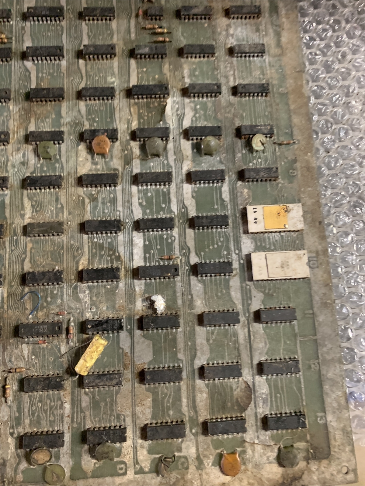 Old Dirty UNTESTED unkown 1976 Meadows ARCADE PCB board Of63