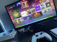XBOX SERIES S / 144 HTZ MONITOR / STEELE SERIES HEADSET BUNDLE