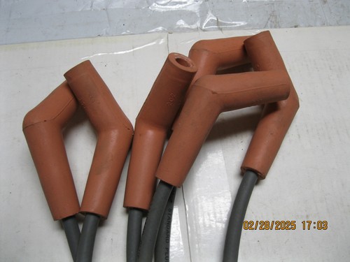 Spark Plug Wire Set Standard 6684 (box rough) - Picture 3 of 6