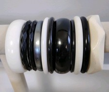 All Vintage Lot Of 11 Black White Plastic Spacer Bangle Bracelets Sz 8