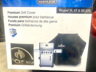 NAPOLEON Rogue 425 Series 52-Inches W x 48-Inches H Black Gas grill Cover