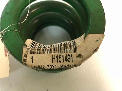 H151491 GENUINE John Deere COMPRESSION SPRING Replaces N102035 - Picture 3 of 3