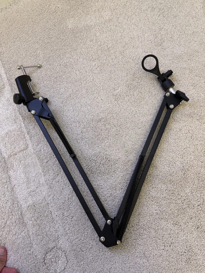 Soporte de brazo de brazo de micrófono de difusión RØDE (montaje de escritorio) Foto 3 de 4