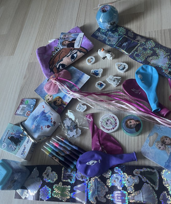 Adventskalender  Thema Eiskönigin 24 Geschenk  Anna und Elsa #1