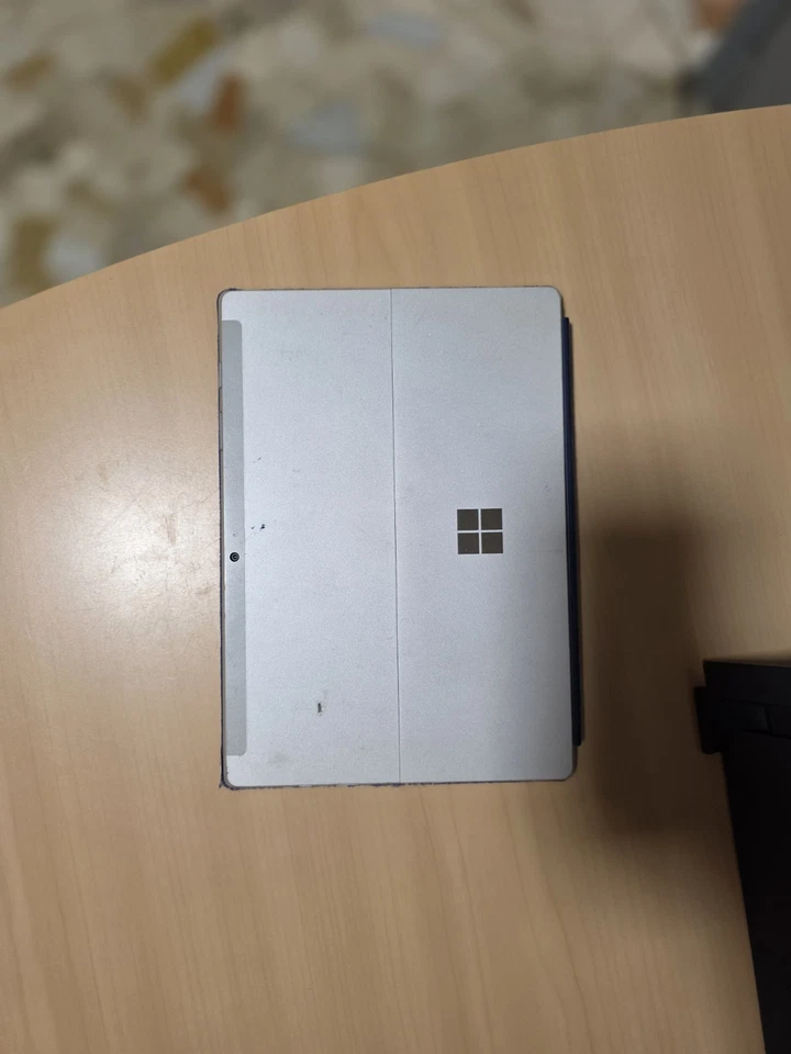 Microsoft Surface 3 LTE 128gb Con Docking Station - Immagine 3 di 4