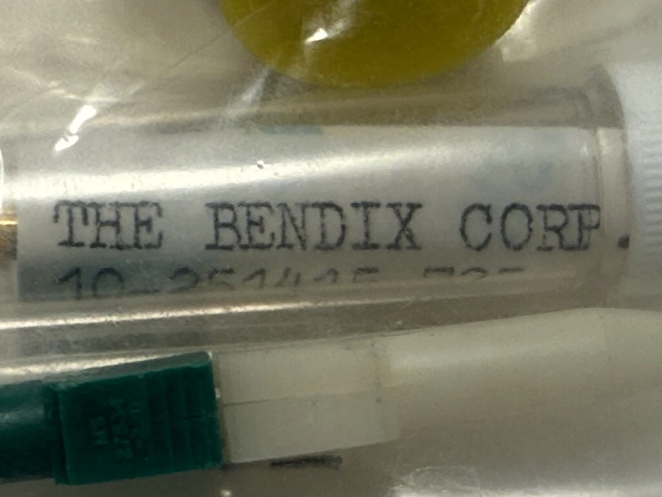 Bendix MS27474T10F35P Connector Avnet 1983 NOS Military Aerospace Circular Plug - Image 3 of 4