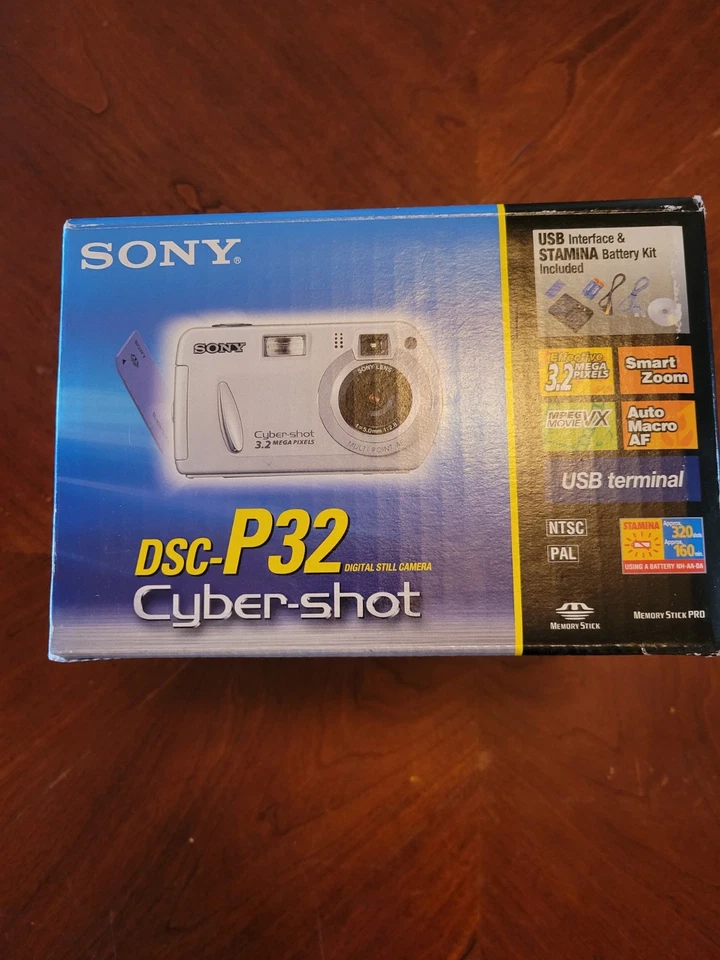 Sony DSC-P32 Cybershot Digital Camera 3.2MP Silver Complete Cables - Image 3 of 4